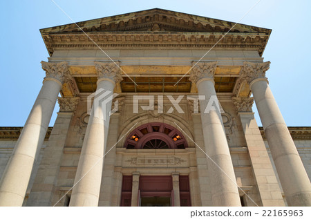 Retro architecture of Osaka Nakanoshima 22165963