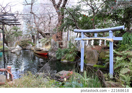 Pond at Atago Shrine (Tokyo) Pond at Atago Shrine (Tokyo) 22168618