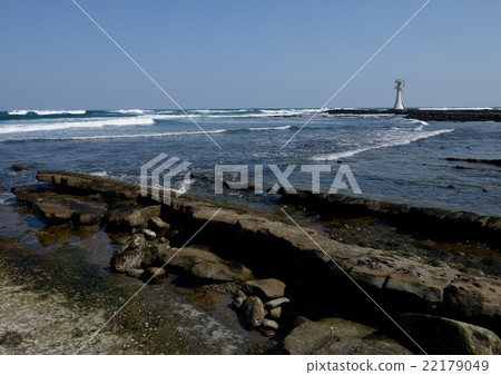 Qingdao lighthouse and demon's washboard 22179049
