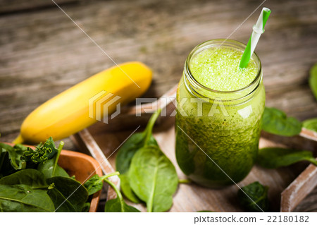 Fresh green smoothie Fresh green smoothie 22180182