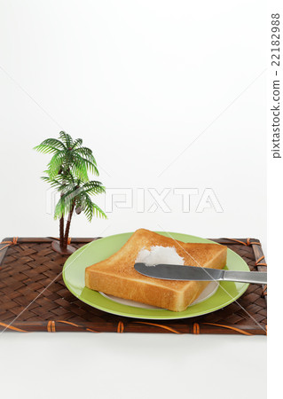 Pour coconut oil on toast Pour coconut oil on toast 22182988