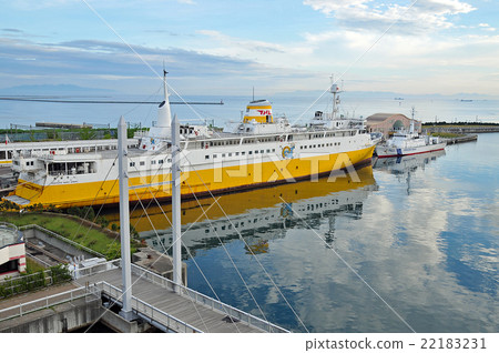 Lined ship of silence in silence 22183231