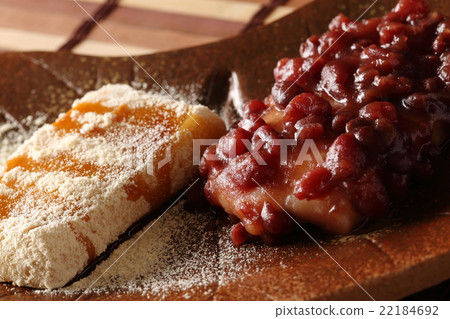 Kinako rice cake and anko mochi 22184692