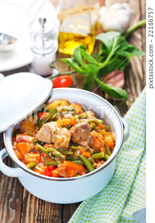 vegetables and meat 22186757