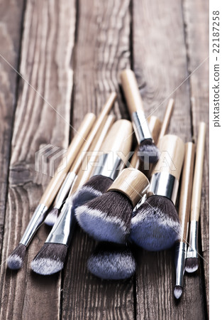brushes 22187258