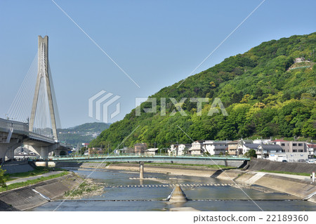 May May and Big Harp 22189360