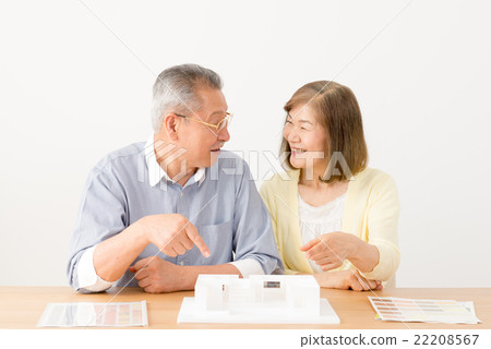 Senior couple 22208567