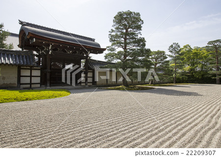 World heritage Kyoto Saga Arashiyama Rikyujo headquarters garden in front of Zen temple of Tenryuji 22209307