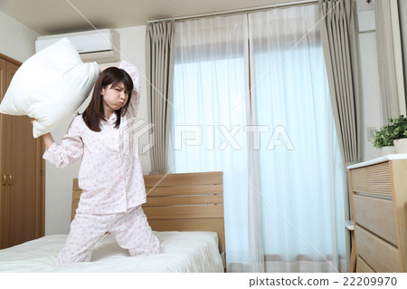 Women in angry pajamas Women in angry pajamas 22209970