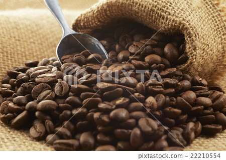 Coffee beans in hemp bag Coffee beans in hemp bag 22210554