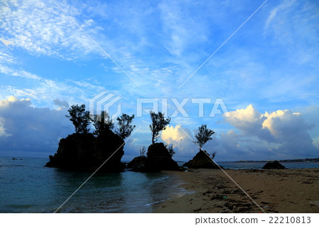 美麗和天空 22210813