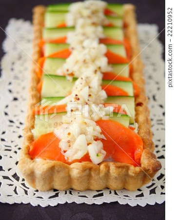 Quiche of cucumber and smoked salmon black background 22210952