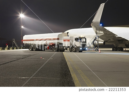 Plane fuel service 22211353