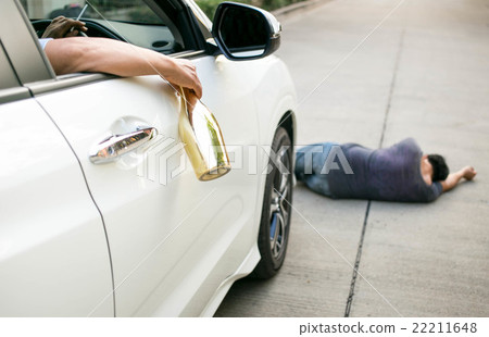 Drinking alcohol while driving is dangerous Drinking alcohol while driving is dangerous 22211648