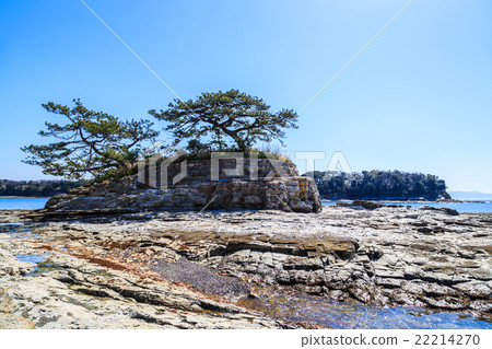 Girl rock of Sakujima Oshima Girl rock of Sakujima Oshima 22214270