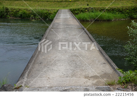 Settlement bridge upstream of the Shimanto River 22215456