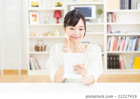 應用基礎的女人 應用基礎的女人 22227419