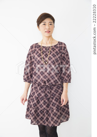 肖像中間婦女 22228310