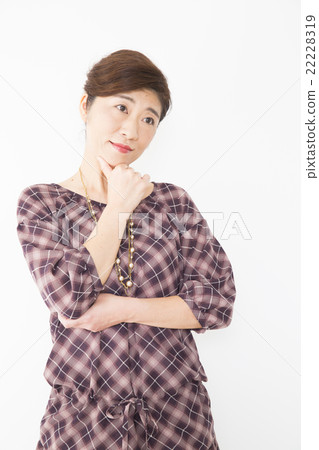 Portrait middle women Portrait middle women 22228319