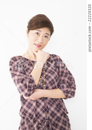 Portrait middle women Portrait middle women 22228320