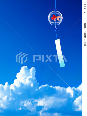 Wind chimes and Ice cloud 22230354