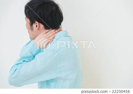 一個男人抱著脖子 22230456