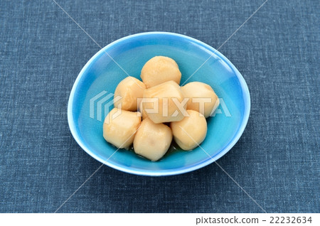 A side dish of commercially available packed "taro (sesame) boiled dish". 22232634