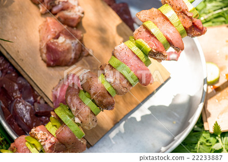 Preparation of meat skewers for barbeque 22233887