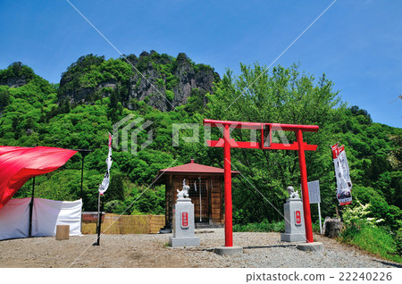 Gunma Prefecture Higashi Agatsuma-gun Sanada Maruma Iwane-yama and Hiroiwa Shrine 22240226