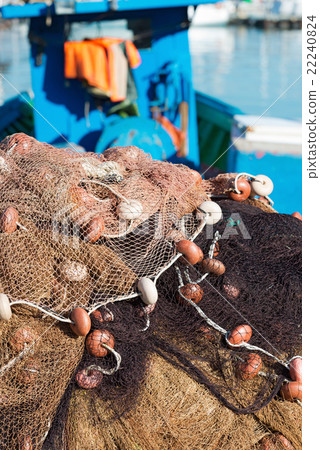 Fishing Net and Ropes 22240824
