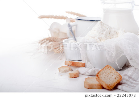 Fresh dairy products Fresh dairy products 22243078