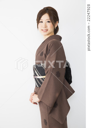 Kimono women Kimono women 22247928