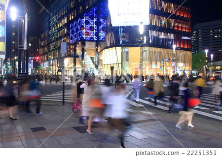 在銀座Arumayabashi橫穿·東急廣場銀座附近的夜景的圖片 22251351