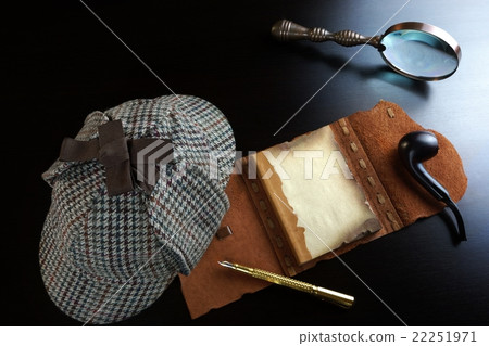 Private Detective Tools On The Wood Table 22251971