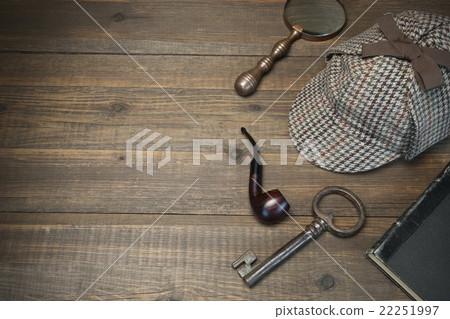 Sherlock Holmes Items On The Wood Table, Top View Sherlock Holmes Items On The Wood Table, Top View 22251997