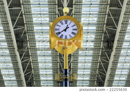 Osaka Station · gold watch Osaka Station · gold watch 22255630
