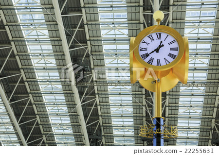 Osaka Station · gold watch Osaka Station · gold watch 22255631