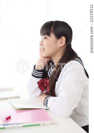 Junior high school students to study 22259512