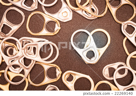 Ring pull cans opener with vintage filter 22269140