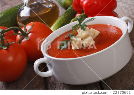Gazpacho soup with croutons and parsley 22270691