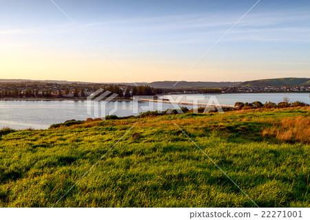 Sunset over the Victor Harbor 22271001