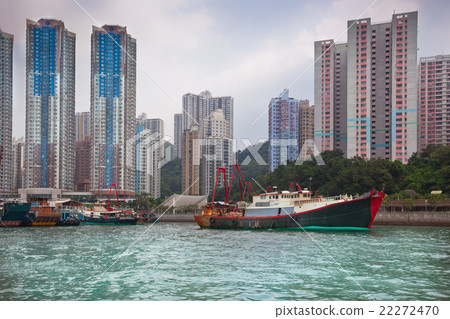 Floating village in the Aberdeen bay in Hong Kong 22272470