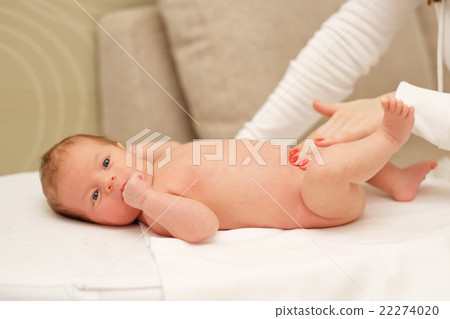 Newborn baby massage Newborn baby massage 22274020
