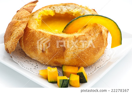 Pumpkin cream soup served in a loaf Pumpkin cream soup served in a loaf 22278167
