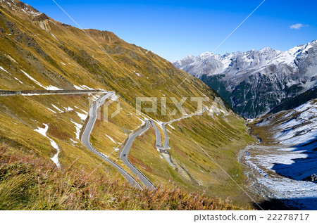 Stelvio Pass (Italy) Stelvio Pass (Italy) 22278717
