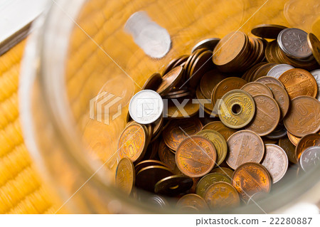 A lot of small money money money photo money finance saving a lot of Japanese coin currency Japanese coin 22280887