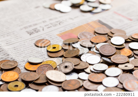 保存很多日本硬幣貨幣日本硬幣的很多小金錢金錢照片金錢財務 保存很多日本硬幣貨幣日本硬幣的很多小金錢金錢照片金錢財務 22280911