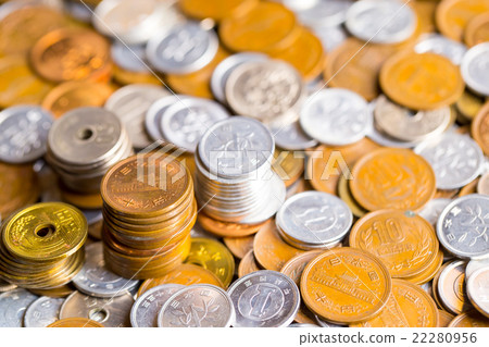 A lot of small money money money photo money finance saving a lot of Japanese coin currency Japanese coin 22280956