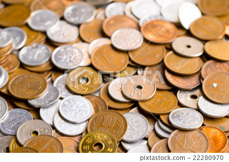 保存很多日本硬幣貨幣日本硬幣的很多小金錢金錢照片金錢財務 保存很多日本硬幣貨幣日本硬幣的很多小金錢金錢照片金錢財務 22280970