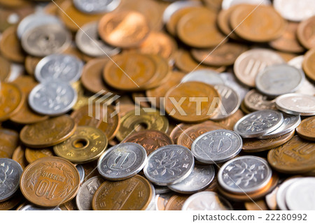 保存很多日本硬幣貨幣日本硬幣的很多小金錢金錢照片金錢財務 保存很多日本硬幣貨幣日本硬幣的很多小金錢金錢照片金錢財務 22280992